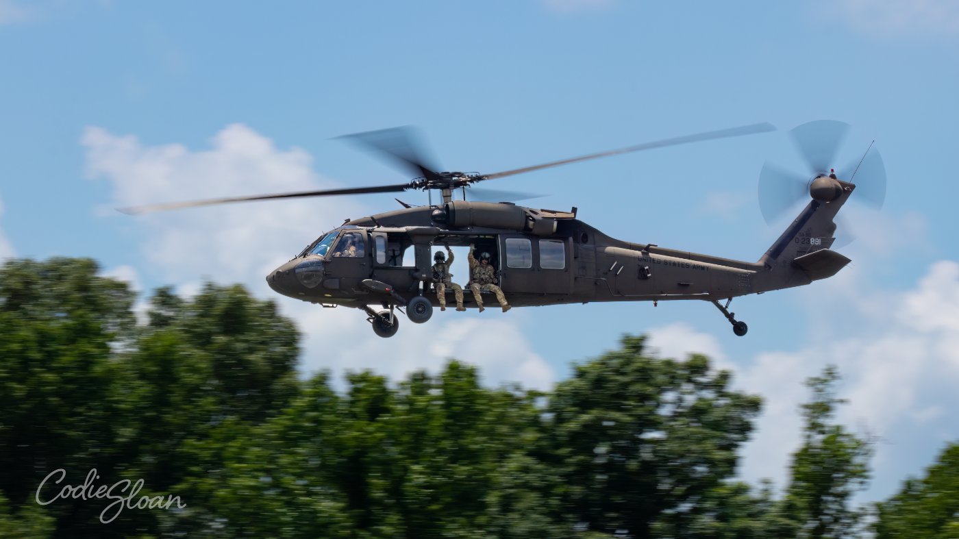 UH-60 Blackhawk 2.JPG